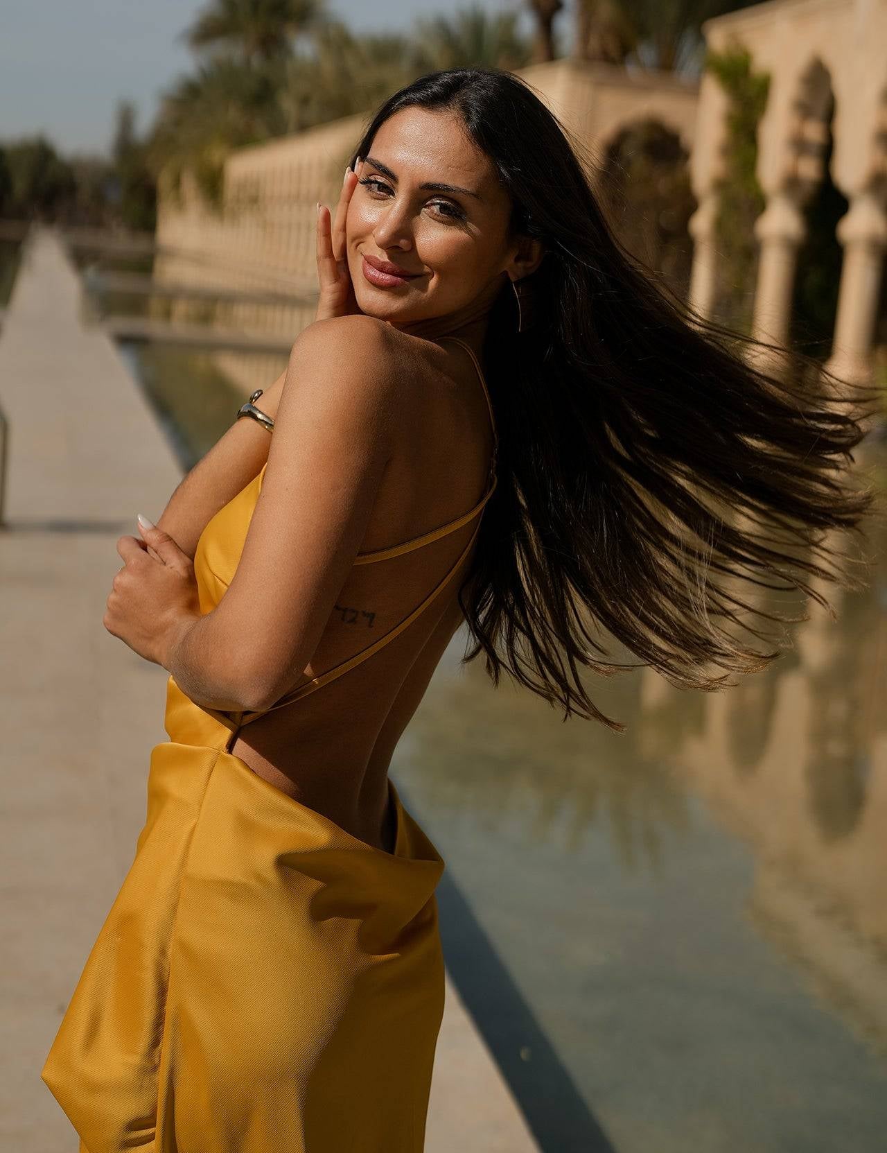 VESTIDO 'DELILAH' MOSTARDA
